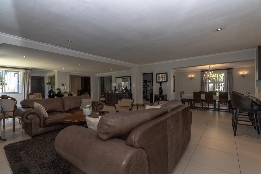 5 Bedroom Property for Sale in Sunset Beach Western Cape